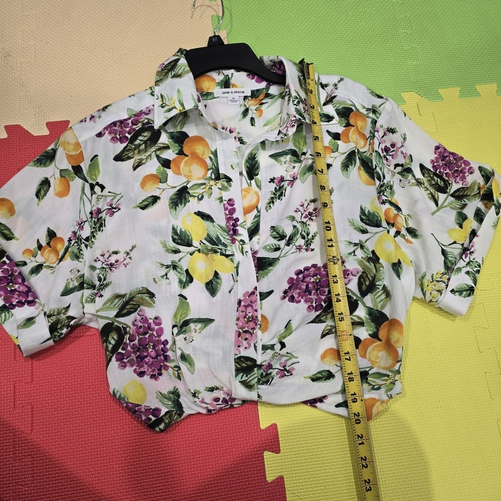 One N More Fruit Floral Crop Top Shirt Size M Rayon Blend Short Sleeve Button Up